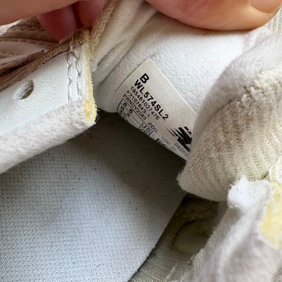 New Balance 574 Sneakers - Picture 2 of 7